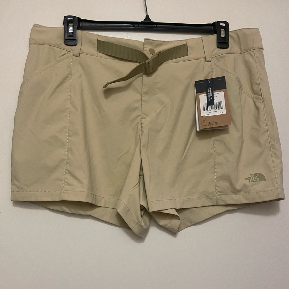 The North Face  standard fit women shorts